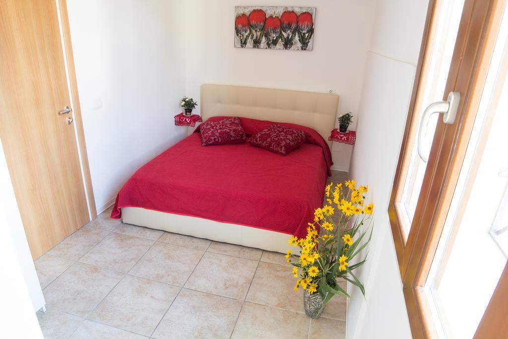 Affittacamere Casa Brajan Follonica Bagian luar foto