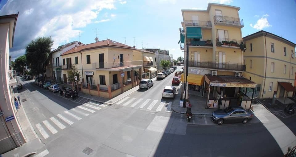 Affittacamere Casa Brajan Follonica Bagian luar foto